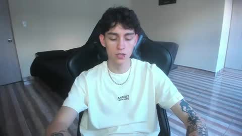 Snapshot of it_jhon chatting on June 2026 10:25:01 PM Jhon online show from June 2026 10:25:01 PM