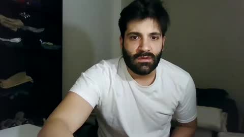 italianboybcn online show from January 2025 08:11:01 AM