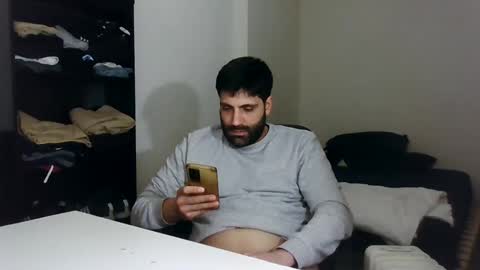 italianboybcn online show from January 2025 05:23:01 PM