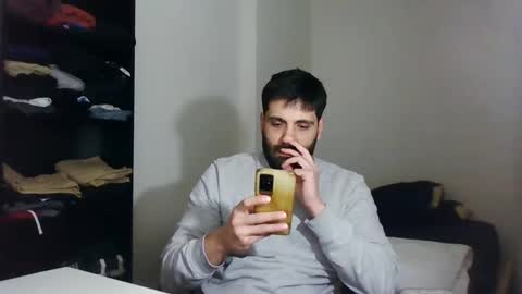 italianboybcn online show from January 2025 08:22:01 PM