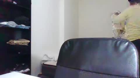 italianboybcn online show from February 2025 08:18:02 AM