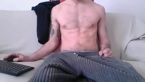 Snapshot of italiansire chatting on March 2026 09:37:01 AM italiansire online show from March 2026 09:37:01 AM