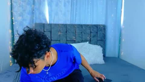 ithan_kingtwin online show from May 2026 06:15:02 PM