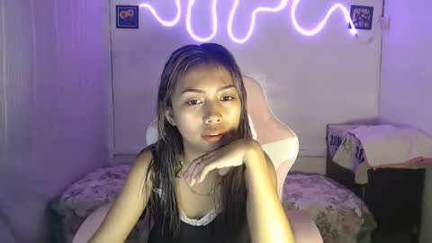 Snapshot of its_andrea chatting on October 2025 07:30:01 AM its andrea online show from October 2025 07:30:01 AM