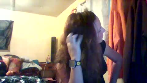 Snapshot of its_kimber chatting on September 2025 01:37:01 PM its kimber online show from September 2025 01:37:01 PM