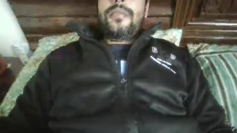 Snapshot of its_me_2323 chatting on April 2026 04:43:01 AM its_me_2323 online show from April 2026 04:43:01 AM