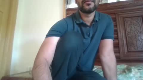Snapshot of its_me_2323 chatting on April 2026 06:18:02 AM its_me_2323 online show from April 2026 06:18:02 AM