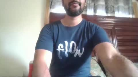Snapshot of its_me_2323 chatting on April 2026 08:06:01 AM its_me_2323 online show from April 2026 08:06:01 AM