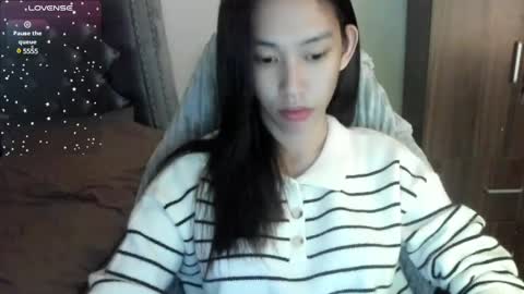 Snapshot of its_me_cora chatting on February 2025 01:03:02 PM Cora online show from February 2025 01:03:02 PM