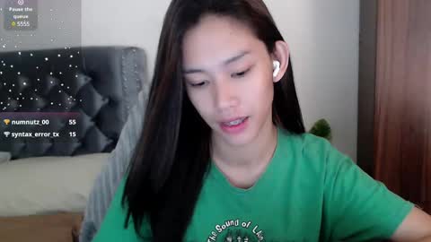 Snapshot of its_me_cora chatting on March 2025 04:49:01 PM Cora online show from March 2025 04:49:01 PM