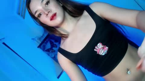 EZZIE online show from February 2025 08:36:01 PM