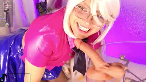 Fansly and Instagram Its vero   online show from November 2025 10:32:02 PM