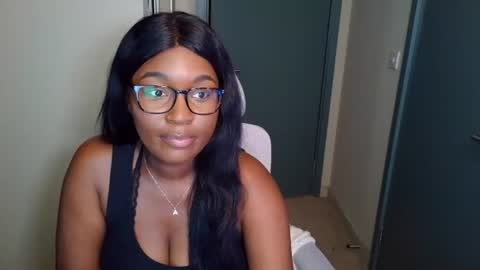 itsanna_b online show from July 2026 02:22:01 AM
