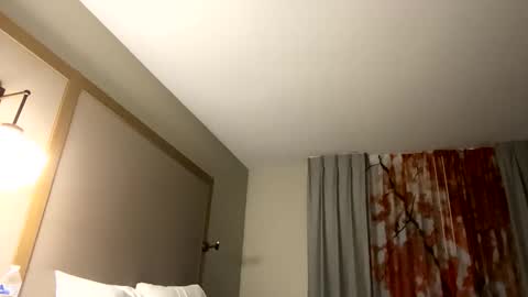 itsavibeouthere online show from December 2024 06:56:02 AM