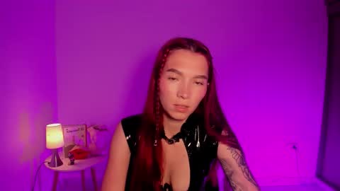 Snapshot of itscamill chatting on September 2025 01:18:02 AM camill online show from September 2025 01:18:02 AM