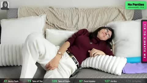 itschloelaurent online show from May 2026 06:28:02 PM