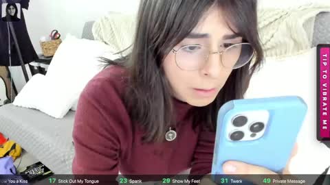 itschloelaurent online show from May 2026 06:47:01 PM
