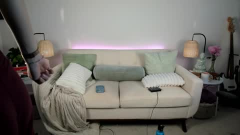 itschloelaurent online show from June 2026 10:04:02 PM