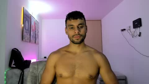 Snapshot of itsgeo1111 chatting on March 2025 12:42:01 AM CALL ME GEO online show from March 2025 12:42:01 AM