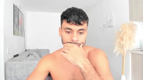 Snapshot of itsgeo1111 chatting on October 2025 06:51:02 PM CALL ME GEO online show from October 2025 06:51:02 PM