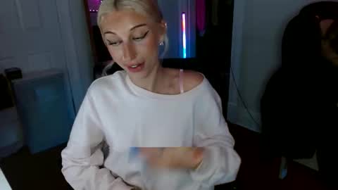 Snapshot of itsirelandbby chatting on April 2026 07:08:01 PM itsirelandbby online show from April 2026 07:08:01 PM