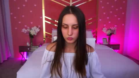 itsmeannabelle online show from July 2026 11:17:02 AM