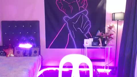 Snapshot of itsmesianaa29 chatting on March 2025 08:19:02 AM Siana online show from March 2025 08:19:02 AM