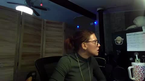 Snapshot of itsmesophie_x chatting on September 2025 03:48:02 PM ItsMeSophie X online show from September 2025 03:48:02 PM