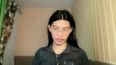 Snapshot of itsmeyourgirl_philopoiter chatting on May 2026 05:05:02 AM Jayve online show from May 2026 05:05:02 AM