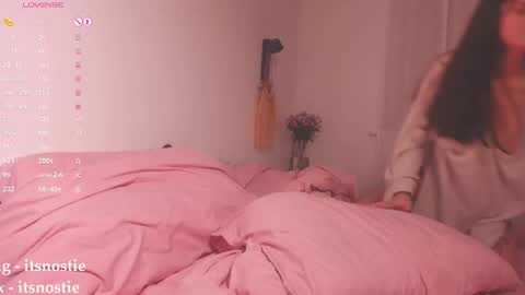 Snapshot of itsnostie chatting on September 2025 05:38:01 PM Nata Nsti elvish online show from September 2025 05:38:01 PM