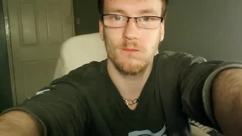 itsnotliam834 online show from October 2025 02:28:02 AM