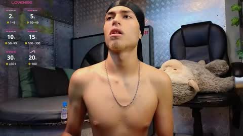 itszairen online show from March 2026 04:18:01 AM