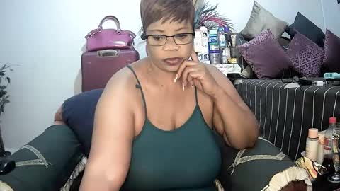 itumeleng74 online show from January 2025 10:12:02 AM