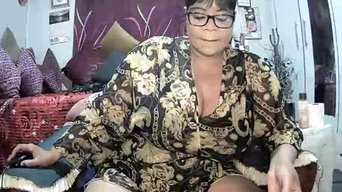 itumeleng74 online show from November 2025 07:27:02 PM