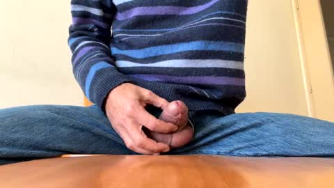 Snapshot of iuuuf2 chatting on December 2024 12:55:02 PM Iuuuf2 or Samel online show from December 2024 12:55:02 PM