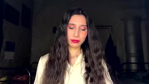 Mia online show from February 2026 03:21:01 PM