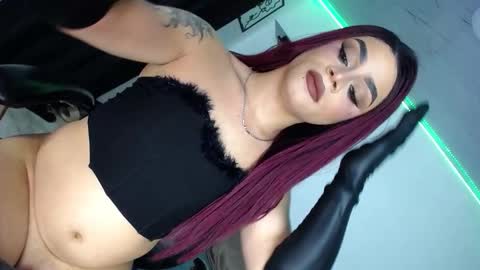 y  online show from January 2026 03:52:02 AM