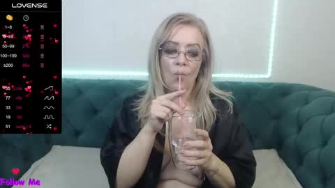 Snapshot of ivanacharm chatting on February 2025 04:24:02 AM ivanacharm online show from February 2025 04:24:02 AM