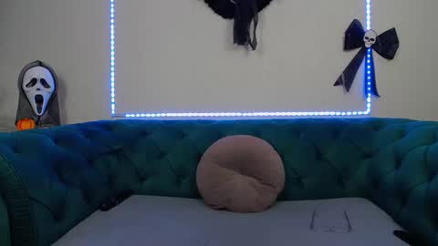 Snapshot of ivanacharm chatting on October 2025 04:58:01 AM ivanacharm online show from October 2025 04:58:01 AM