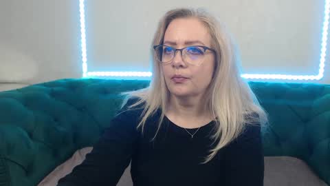 ivanacharm online show from May 2026 03:25:02 AM