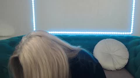 ivanacharm online show from May 2026 03:24:02 AM