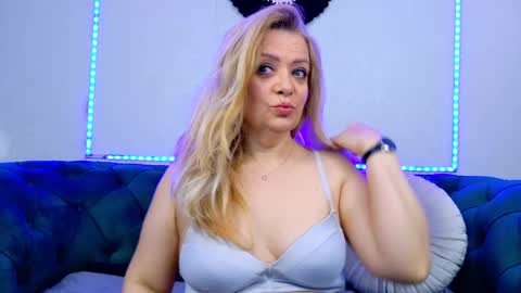 ivanacharm online show from May 2026 03:24:02 AM