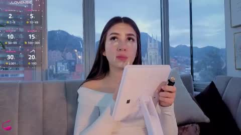 Ivanna West online show from November 2025 11:32:02 AM