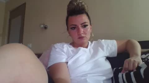 Ivanna online show from November 2025 10:27:01 AM