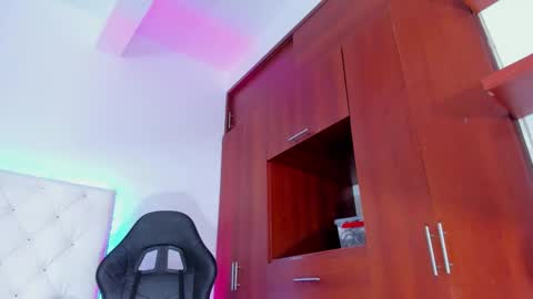 ivannapretyts online show from September 2025 04:07:01 PM