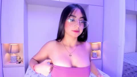 Snapshot of ivannawest_ chatting on December 2025 04:07:02 AM Ivy online show from December 2025 04:07:02 AM