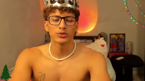 Ivano online show from December 2024 01:50:01 PM