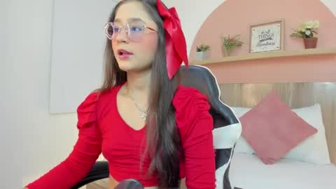 I V E T T E online show from April 2026 07:39:02 PM