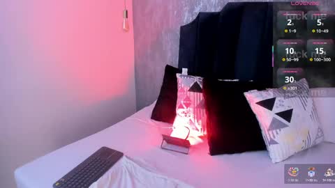 Snapshot of ivi_jones_ chatting on April 2026 08:33:01 PM Ivi jones online show from April 2026 08:33:01 PM