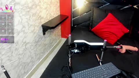 Ivis  online show from December 2025 12:35:02 PM